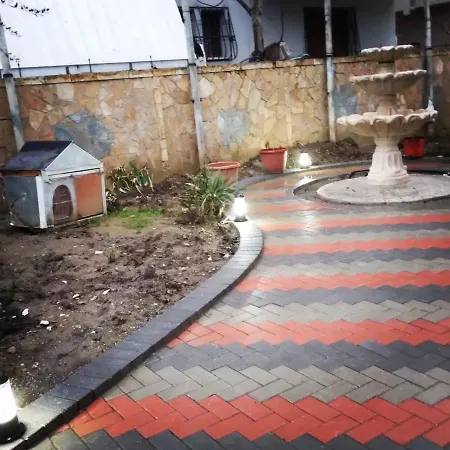 Vila Ozuni 招待所
